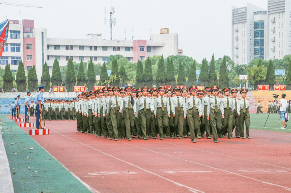 湖北第二师范学院新生军训